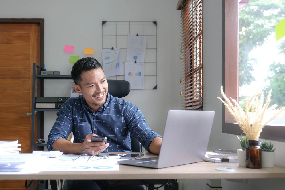 Cara Memisahkan Uang Usaha dan Pribadi agar Keuangan Bisnis Terstruktur